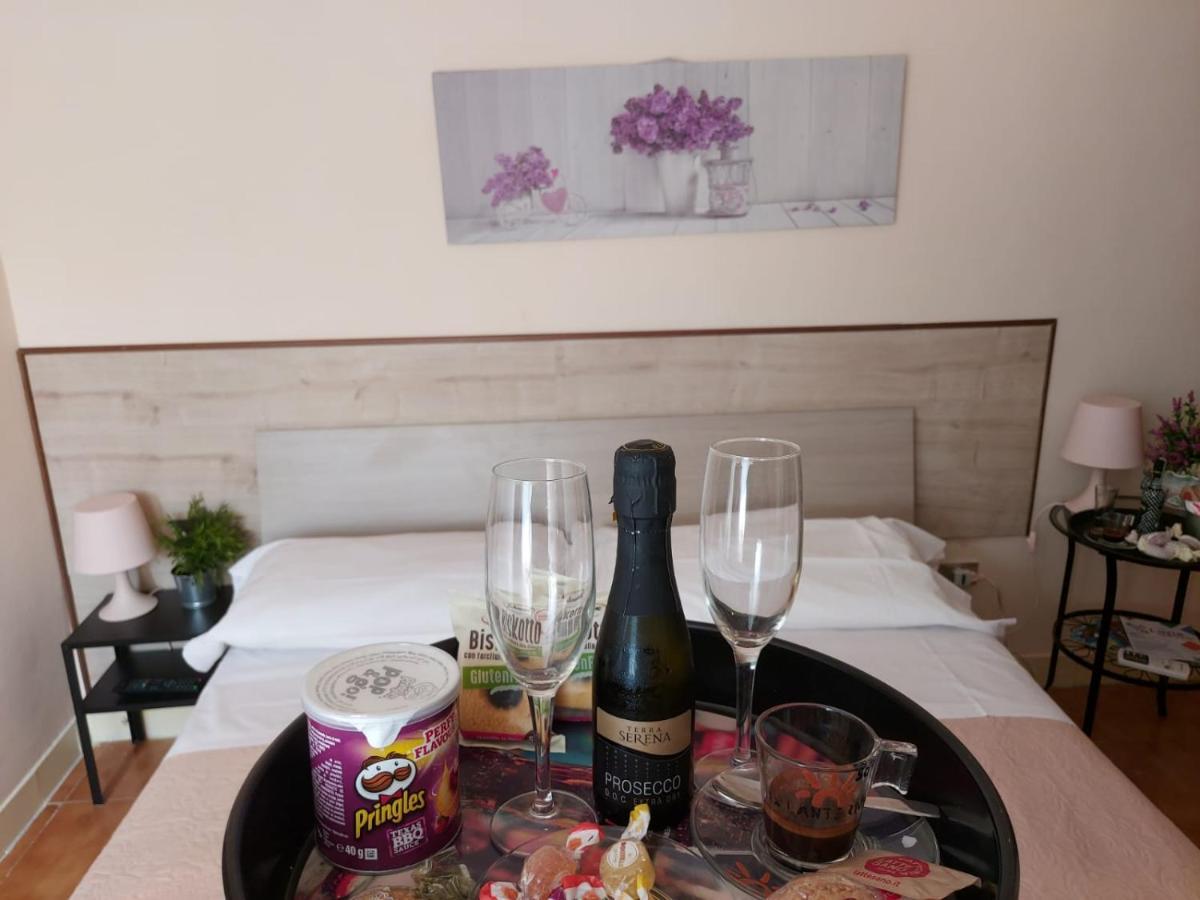 Albergo Ristorante Bar Pizzeria La Lanterna Santi Cosma e Damiano Exteriér fotografie