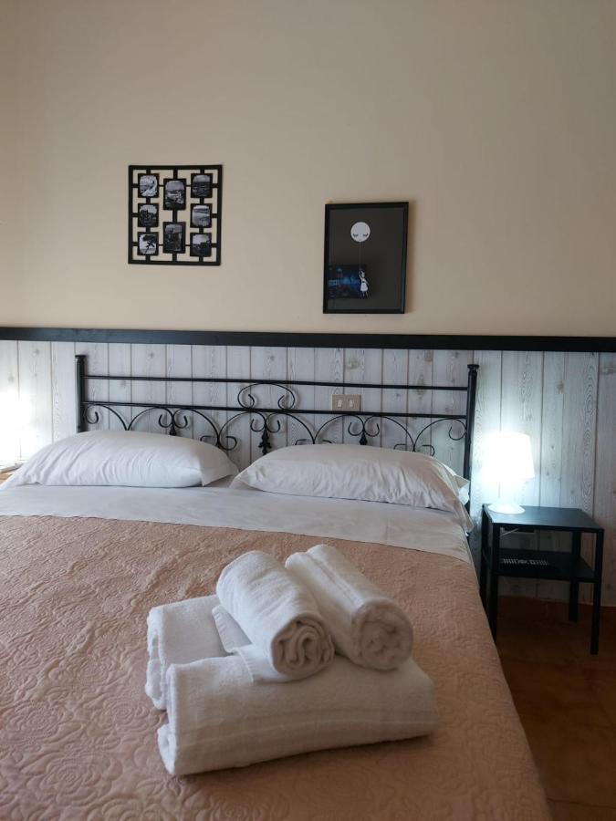 Albergo Ristorante Bar Pizzeria La Lanterna Santi Cosma e Damiano Exteriér fotografie